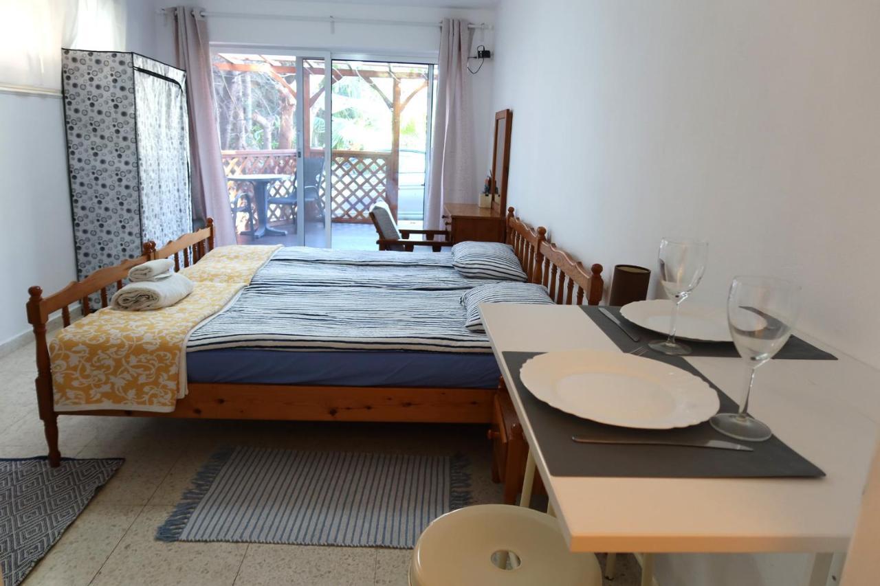 Simple Studio, Chloraka Apartment Paphos ภายนอก รูปภาพ