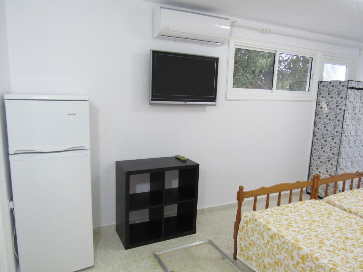 Simple Studio, Chloraka Apartment Paphos ภายนอก รูปภาพ